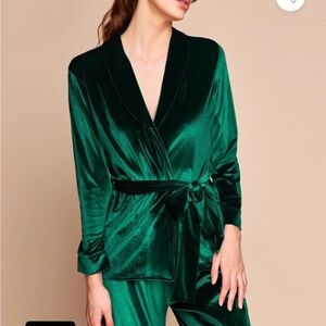 Gilda & Pearl Emerald Green Velvet Women's Pajamas